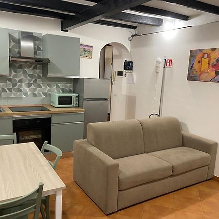 Casa Vicolo Moroni - Trastevere روما المظهر الخارجي الصورة